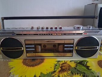 Sanyo M7100K
