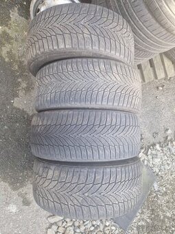 Zimní pneu Nexen 225/45/17