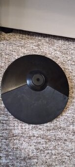 Roland CY-5.