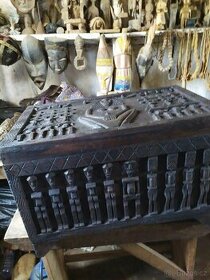 Dogonska truhla Ghana . Dřevěná