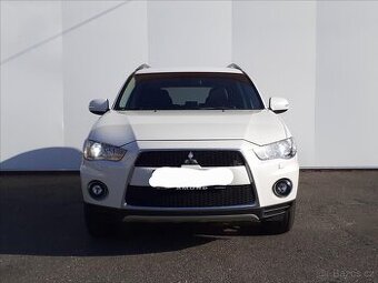 REZERVACE Mitsubishi Outlander 2.2 Mivec 130kw 4x4 - 1