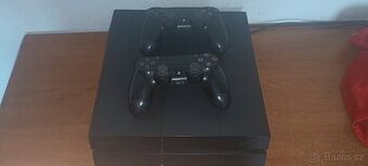 Prodám PlayStation 4 (PS4)