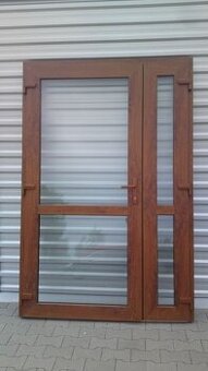 Vchodové dveře zlatý dub 125x210