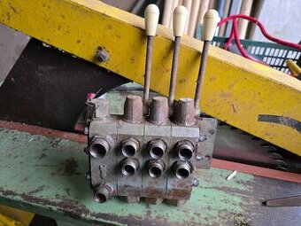 Rozvaděč hydraulický