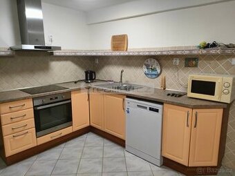 Pronájem bytu 2+1 se zahrádkou a parkovacím stáním v Sedlci, - 1