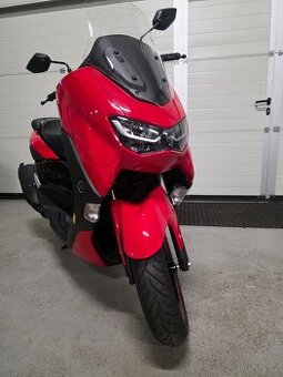 Yamaha Nmax 125 jako nový