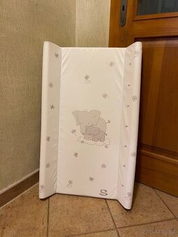 Dětský přebalovací pult