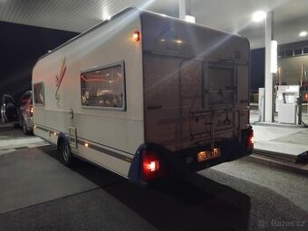 Čisty nezateceny obytny prives Knaus