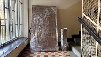 Velký jídelní stůl rozkládací. 160x90