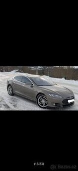 Tesla Model S 85D Free supercharger