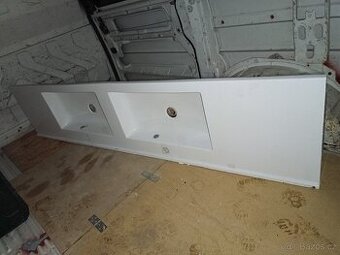 Dvojite koupelnove umyvadlo