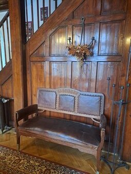 Starožitná lavice s koženým sedákem, masiv