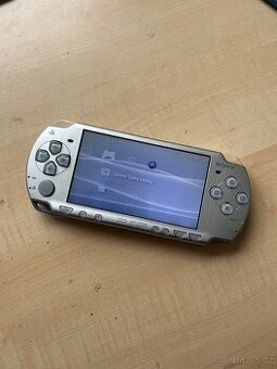 Sony PSP 2000 Ice Silver