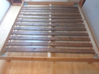 Postel manželská 180x200 dřevěné