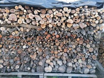 Dřevo na uzení