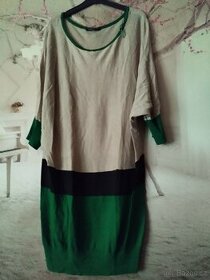 béžovo zelené úpletové šaty