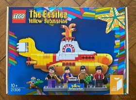 LEGO Idea 21306 - Yellow Submarine - 1