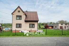 Prodej prostorného rodinného domu o velikosti 200m2 v Kojkov - 1