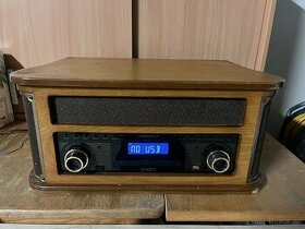 Rádio s retro vzhledem ION Complete LP