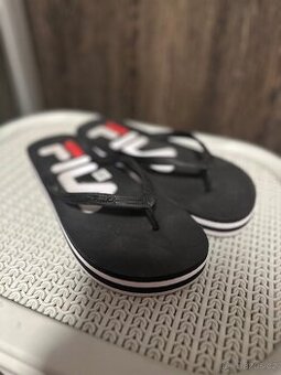 Fila žabky velikost 40