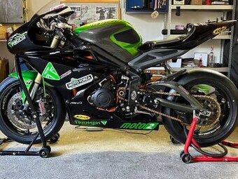 Triumph Daytona 675R - 1
