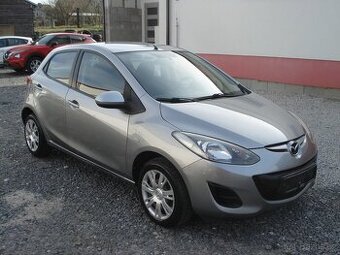 MAZDA 2/1.3i/CE PLUS,SERVISKA
