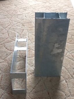 Průběžný držák podhrabové desky 30 cm, pro desku 5 cm, pozin - 1