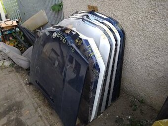 Kapota BMW