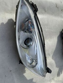 Mazda 5 CW, XENON levý přední světlomet