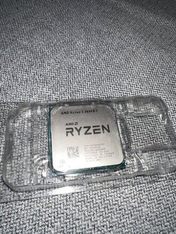 Procesor Ryzen 5 3600xt ( vadné piny) - 1