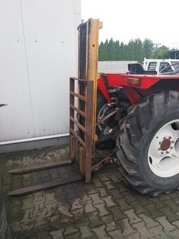 Vysokozdvižné zařízení-upraveno za traktor