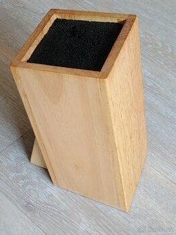 Stojan na nože - blok, dřevěný, zásuvný,štětinky