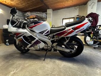Yamaha fzr 600 4jh