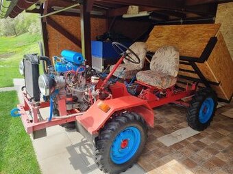 Traktůrek domácí výroby 4x4