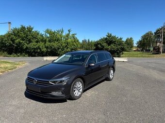 VW Passat B8 DSG/Busin/Kamera/Navi/2020