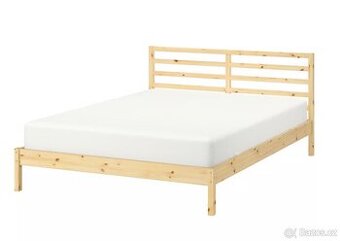 Postel i s rošty (+možnost matrace)