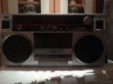 TOSHIBA