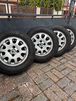 Sada alu kol Škoda Felicia