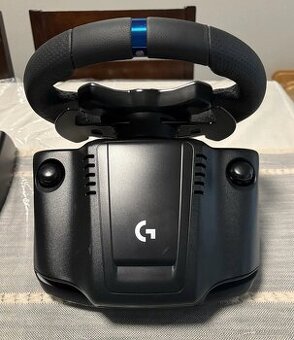 Logitech G923 + pedaly trueforce