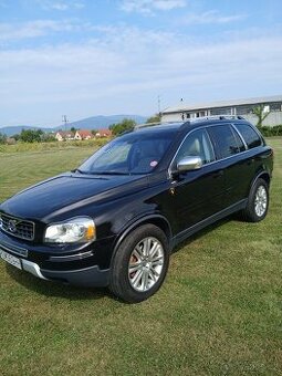 Volvo XC90 D5 plná výbava