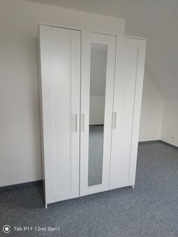 Prodám šatní skříň
