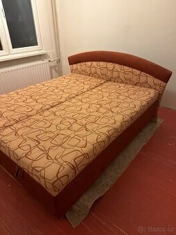 Čalouněná manželská postel 180x200