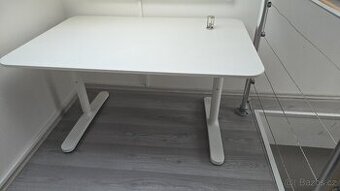 Pracovní stůl bílý IKEA