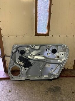 Pravá přední stahovačka VW Passat B5,5 včetně elektromotoru