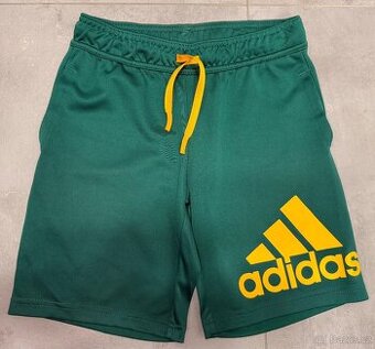 Sportovní kraťasy Adidas, vel. 140 cm