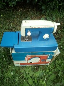 Dětský šicí stroj,hračka