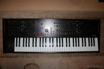 Waldorf Q+ hybridní syntezátor včetně Q-karty a pouzdra, vel