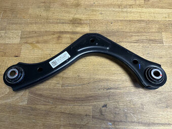Levé příčné rameno zadní Hyundai i30, KIA Ceed