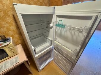 Lednice s mrazákem Whirlpool