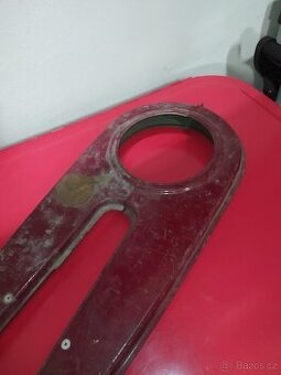 Uloženka kryt řetězu Jawa 250 350 kývačka